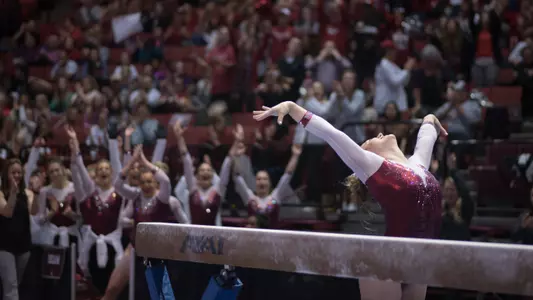 Sooners Soar to Senior Night Victory
