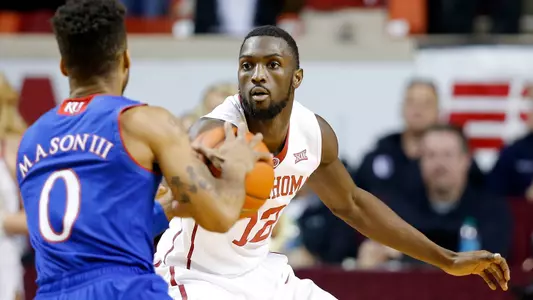 Sooners Head to No. 3 Kansas for Big Monday