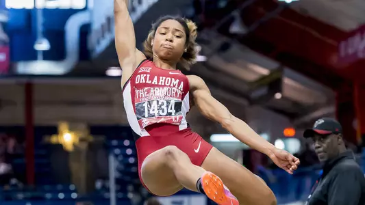 Sooners Have Strong Start in New York