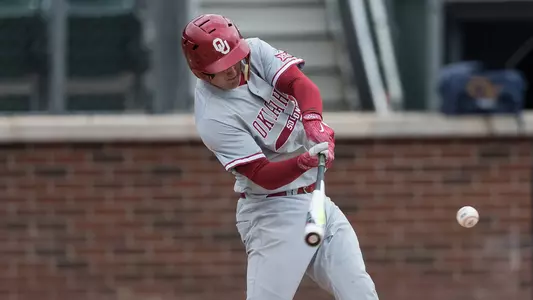 Sooners Complete Weekend Sweep of Owls