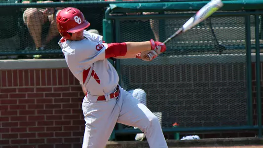 Mendenhall, Sooners Clinch Series at Baylor