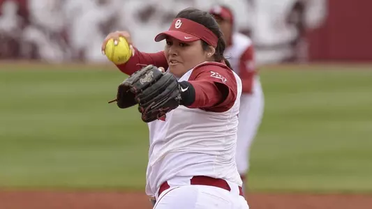 Softball Completes Perfect Opening Fall Weekend