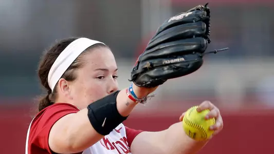 Parker K's Career-High 15 in 4-1 Win at Kansas