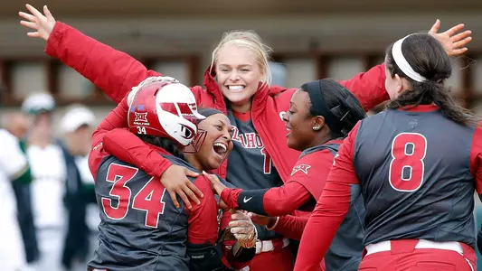 Sooners Rally Past Baylor in 10 on Aviu's Double