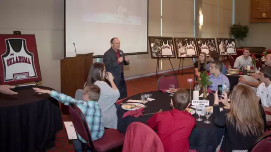 Sooners Celebrate Season at Spring Banquet