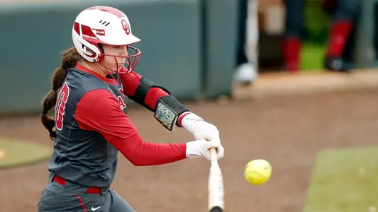 Sooners Beat Texas to Set Road Win Streak Mark