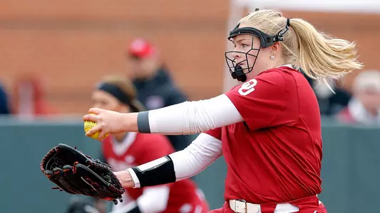 Oklahoma Sweeps Texas Behind 6-0 Shutout
