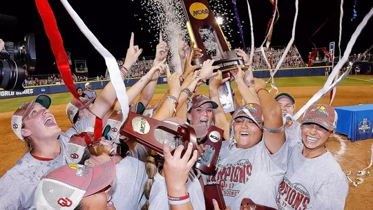 Lead, Team, Trophy, Confetti, Champs