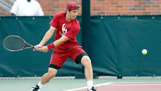 Sooners Complete Day One at Napa Valley