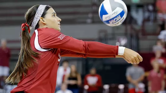 Volleyball Swept by Georgia in Weekend Finale