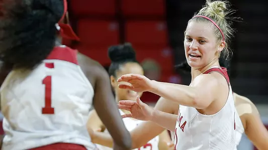 OU Rolls to Easy Win Over Kansas