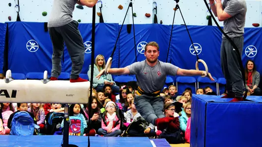 Sooners Visited Cleveland Elementary Friday