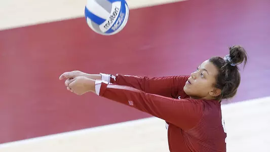 Sooners Take No. 4 Texas to Five