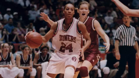 Former Sooner Inducted Into Hall of Fame