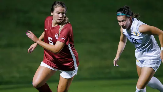 Soccer Falls to Baylor in Regular Season Finale