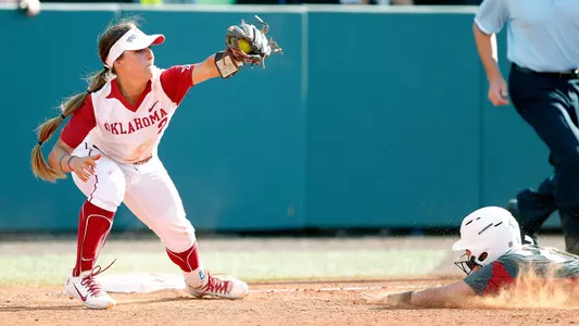 Fall Softball Slate Concludes Against Arkansas