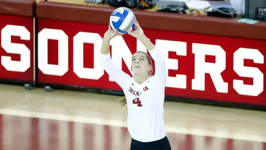 Sooners Topped by Baylor in Four Sets
