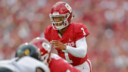 Murray Named Davey O'Brien Award Semifinalist