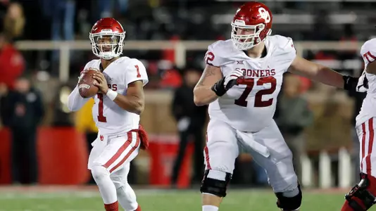 Powers, Murray Named Sporting News All-Americans