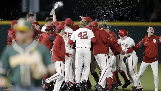 Lindsly, Sooners Walk Off Baylor in Extras