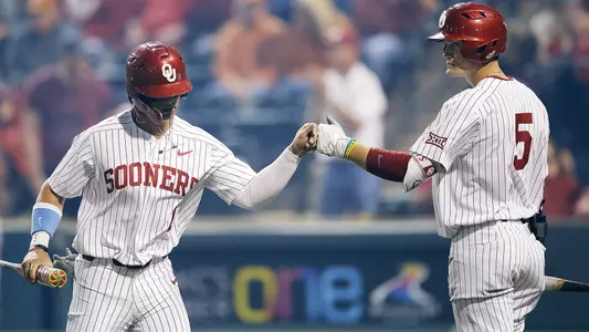 Sooners and Red Raiders Clash in Lubbock