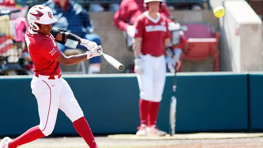 Sooners Sweep ISU, Remain Unbeaten in Big 12