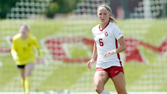 Freshmen Shine in 2-1 Victory Over Utah
