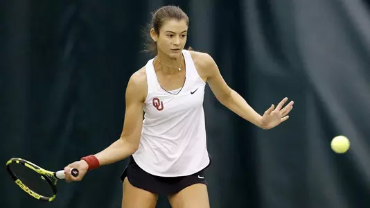 Women's Tennis Opens Fall Season Thursday