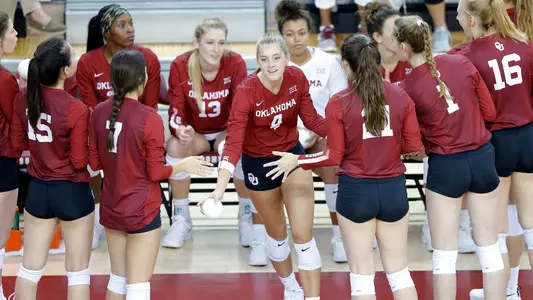 Volleyball Hosts Kansas State Friday