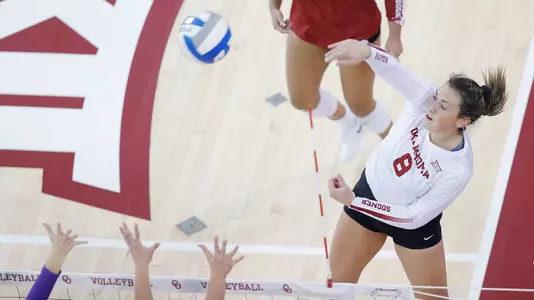 Enneking Earns 1000th Kill; OU Falls in Five