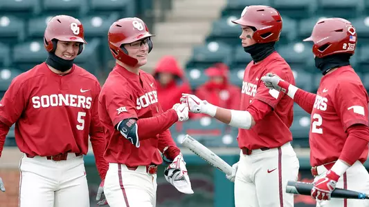 Baseball Shuts Out UAPB, 8-0