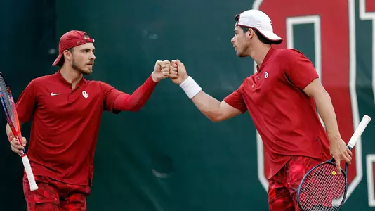 Sooners Ride Past Cowboys in Bedlam Victory