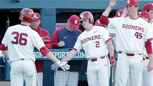 Baseball Begins Series at Baylor Friday