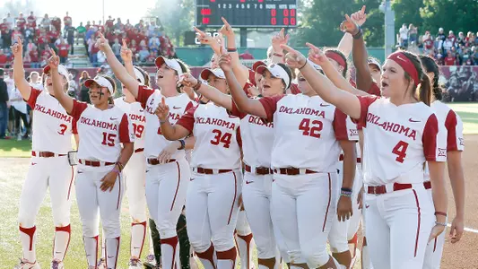 Sooners, Crimson Tide Meet in WCWS Opener