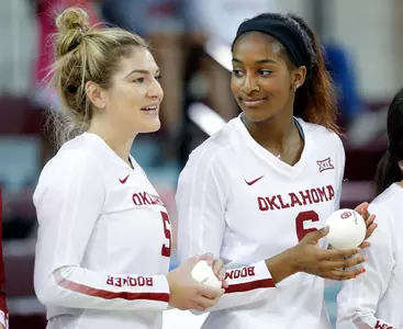 08/24/2019 Oklahoma volleyball scrimmage. Photo by Ty Russell