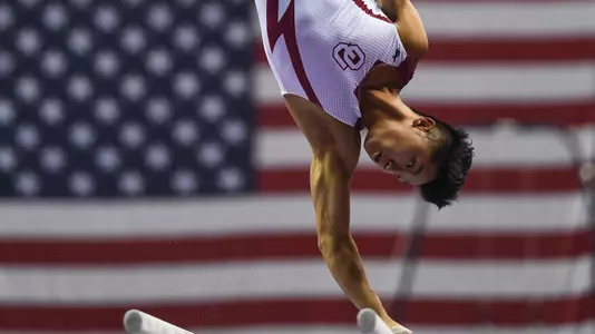 Three Sooners in Top 10 after Day One