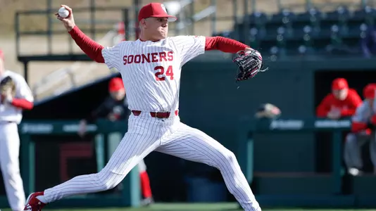 Cade Cavalli vs ILLST