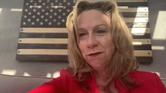 Beth Mowins