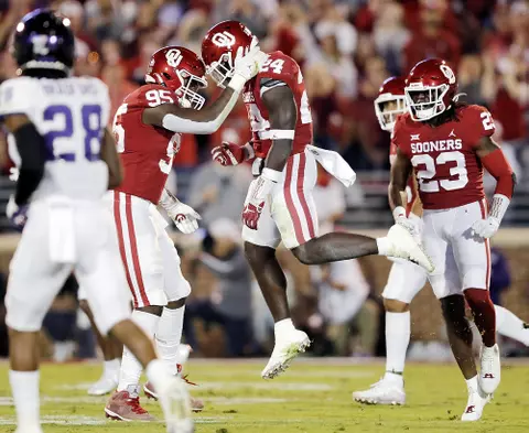 10/16/2021 Oklahoma vs Texas football. Photo Ty Russell