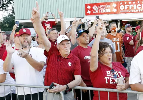 10/08/2021 Oklahoma vs Texas football. Photo Ty Russell