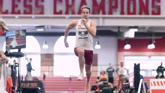 Lead, Kristo Simulask