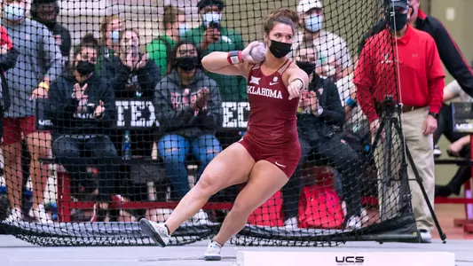 Lead, Lauren Jones