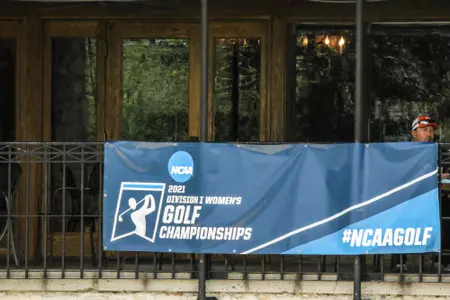 NCAA Golf lead