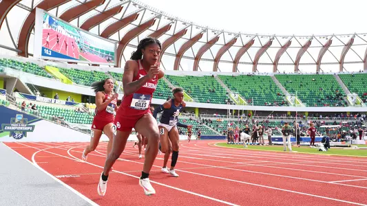 Lead, Ja'Leesa Giles