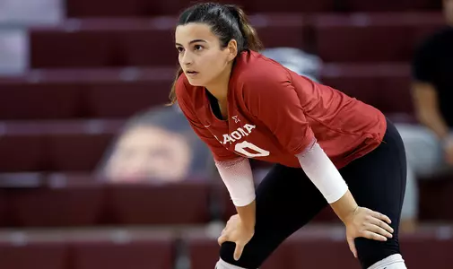 10/15/2022 Oklahoma vs Iowa State volleyball. Photo Ty Russell