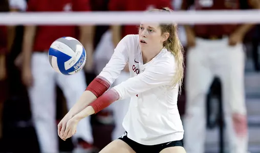 10/15/2022 Oklahoma vs Iowa State volleyball. Photo Ty Russell