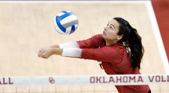 10/19/2022 Oklahoma vs Kansas State volleyball. Photo Ty Russell