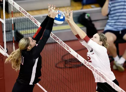 11/09/2022 Oklahoma vs Texas Tech volleyball. Photo Ty Russell