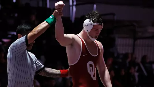 Greyden Penner, lead