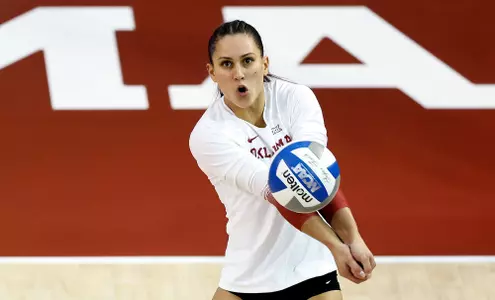 08/28/2022 Oklahoma vs Florida International volleyball. Photo Ty Russell